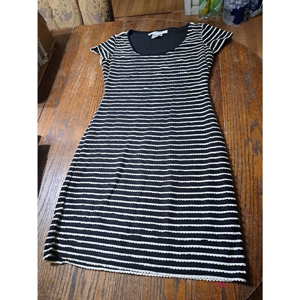 Small Studio M Black Off White Short Sleeve Midi Dress with Scalloped Design